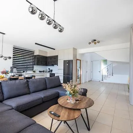 Perfect Seaside Escape With Privacy ! * Mazotos