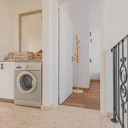 Perfect Seaside Escape With Privacy ! בית הארחה מזוטוס