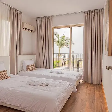 בית הארחה Perfect Seaside Escape With Privacy ! *